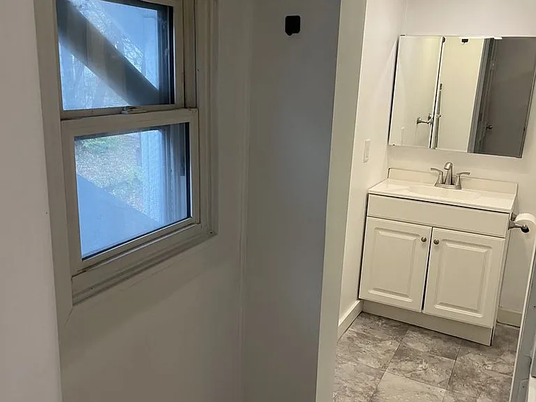 340 Manhattan Dr — Photo 34