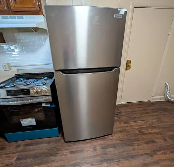 335 Poplar St — Photo 9