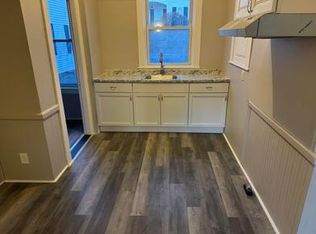 28 Beacon St APT 1, Fitchburg, MA 01420