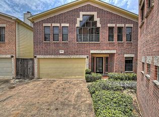 9704 Riddlewood Ln, Houston, TX 77025