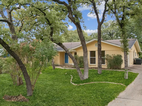 809 Valley Oaks Ln, Arlington, TX 76012