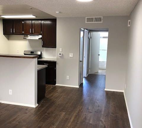 4th image of 5636 Strohm Ave