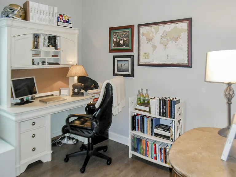 1241 W Oakdale Ave #3W — Photo 3