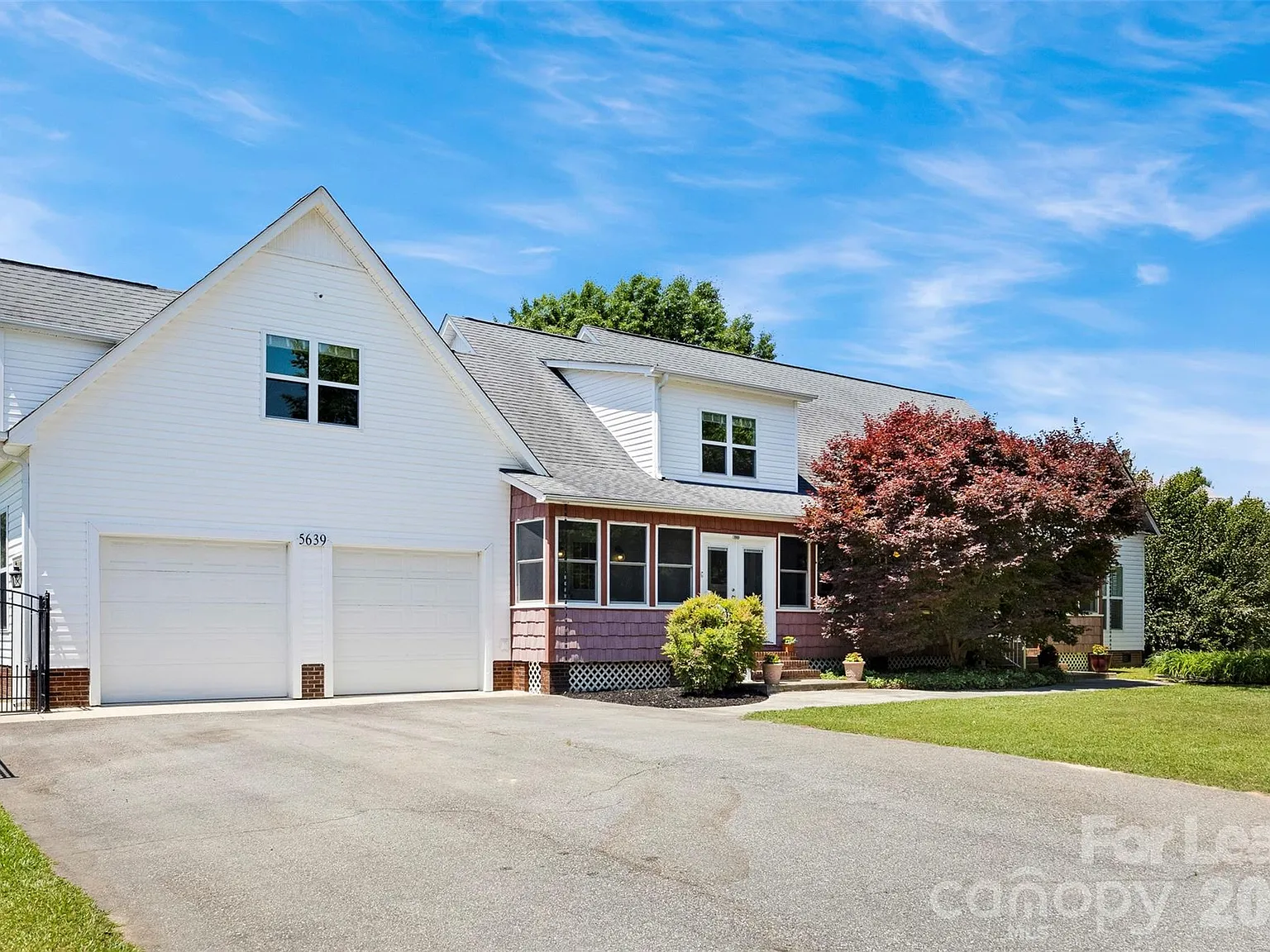 4 bed, 4.0 bath, 3170 sqft, $3,795 — Photo 3
