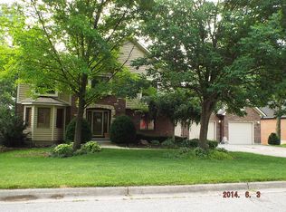 836 Vernis Dr, Dayton, OH 45434