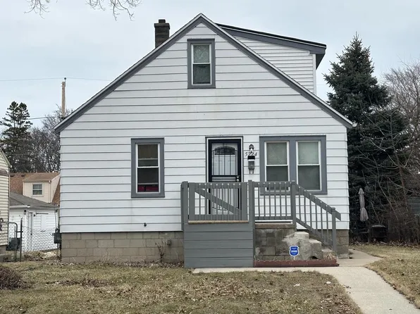 5224 North 47th STREET, Milwaukee, WI 53218