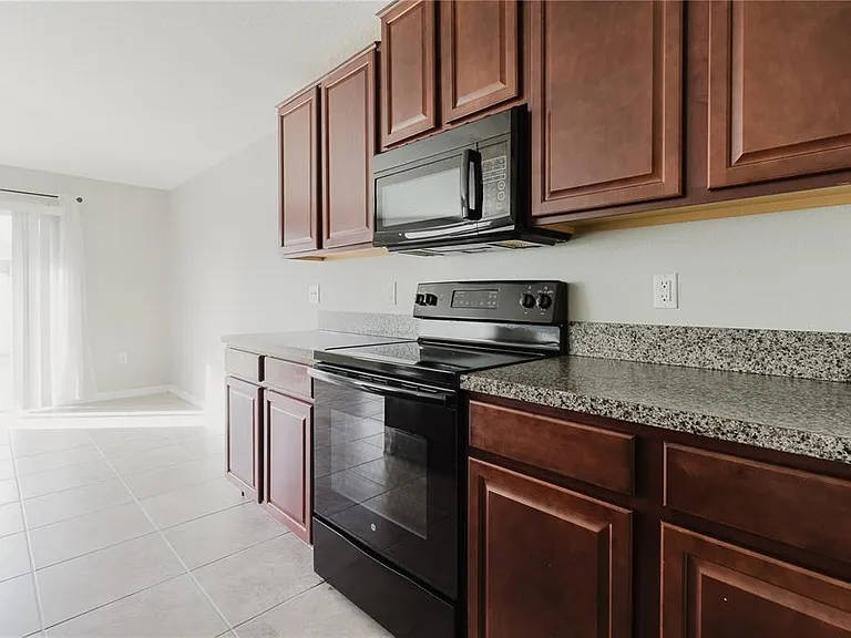 304 Cascade Bend Dr — Photo 66