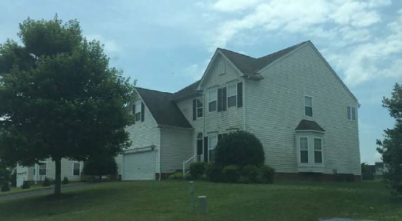 2nd image of 3928 Morton Dr