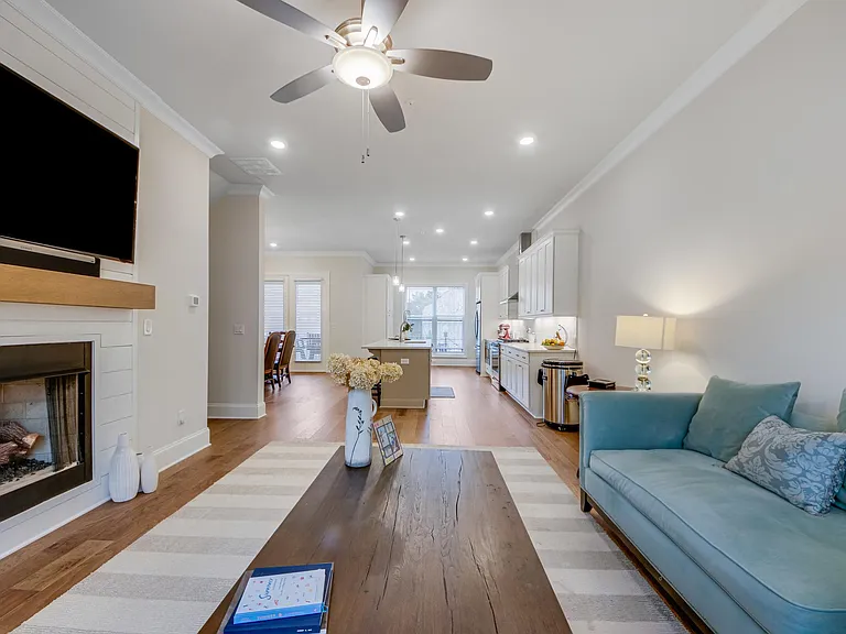 306 Burgess Walk — Photo 13