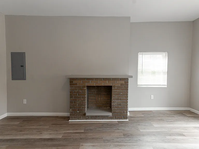 8 Enfield St #1 — Photo 10