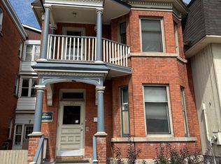 457 Somerset St W, Ottawa, ON K1R 5J7