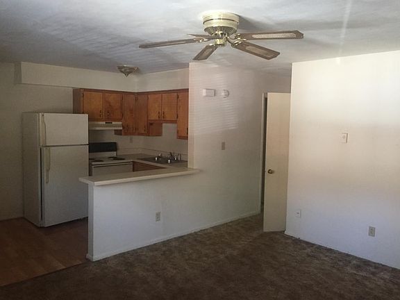 4th image of 8422 Tidewater Dr APT 11