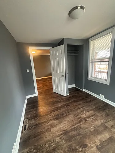 242 W Washington St #MAIN Photo 1