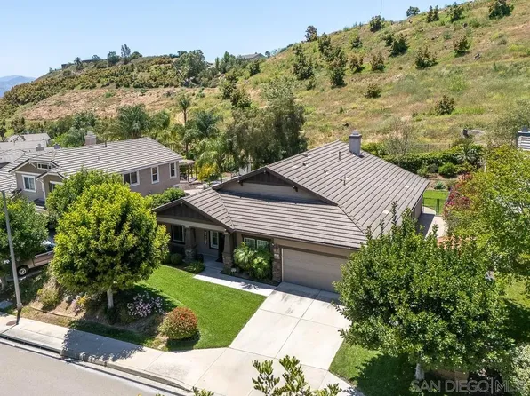 299 Oak Valley Ln, Escondido, CA 92027