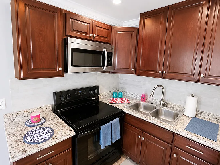 4666 Ken Knight Dr N #4666 — Photo 8