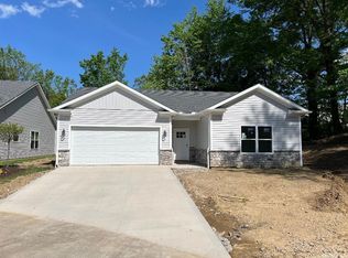 2447 Waterford Pointe Dr, Kent, OH 44240