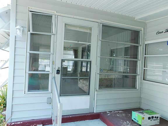 2nd image of 113 Lily St