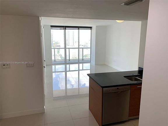 2nd image of 50 Biscayne Blvd APT 2505