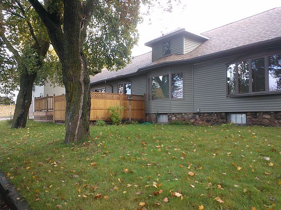 2nd image of 602 E G St