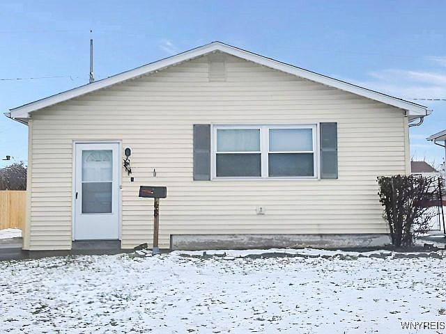 1st image of 48 W Toulon Dr