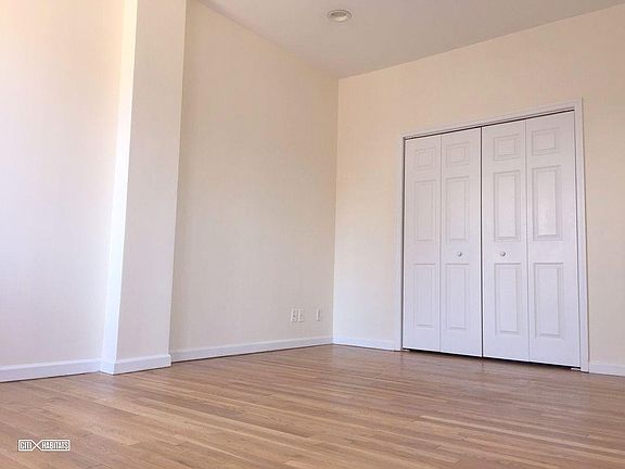 4th image of 90 Clinton St APT 6C