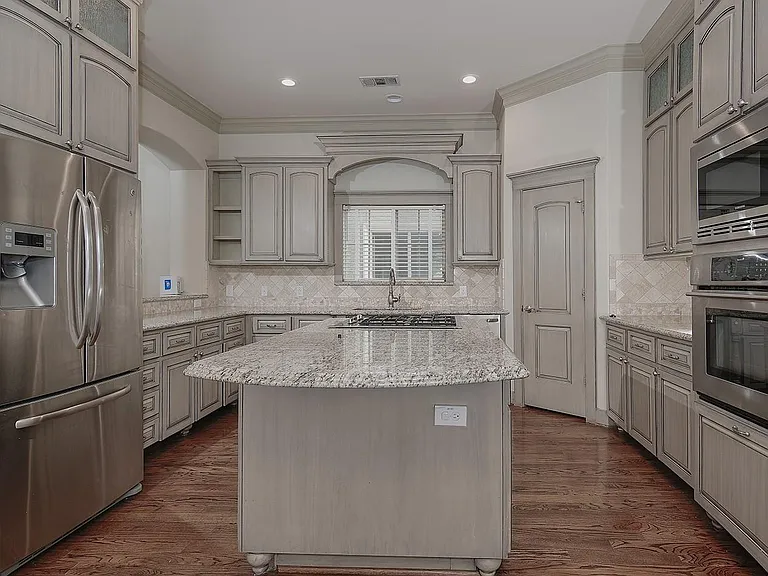 514 Cortlandt St #B — Photo 12