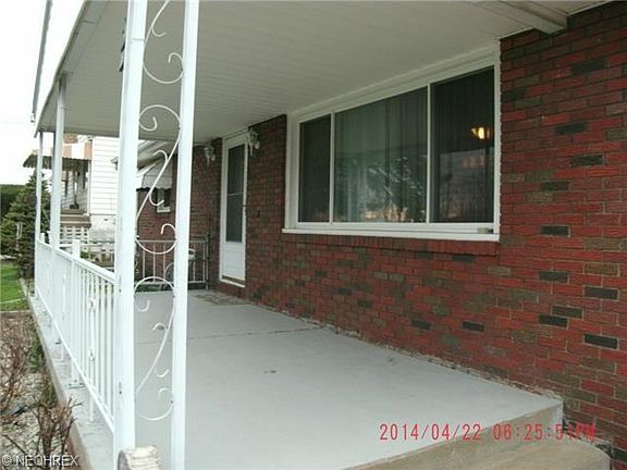 2nd image of 558 Hyatt Ave