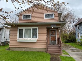 969 Buffalo St, Conneaut, OH 44030