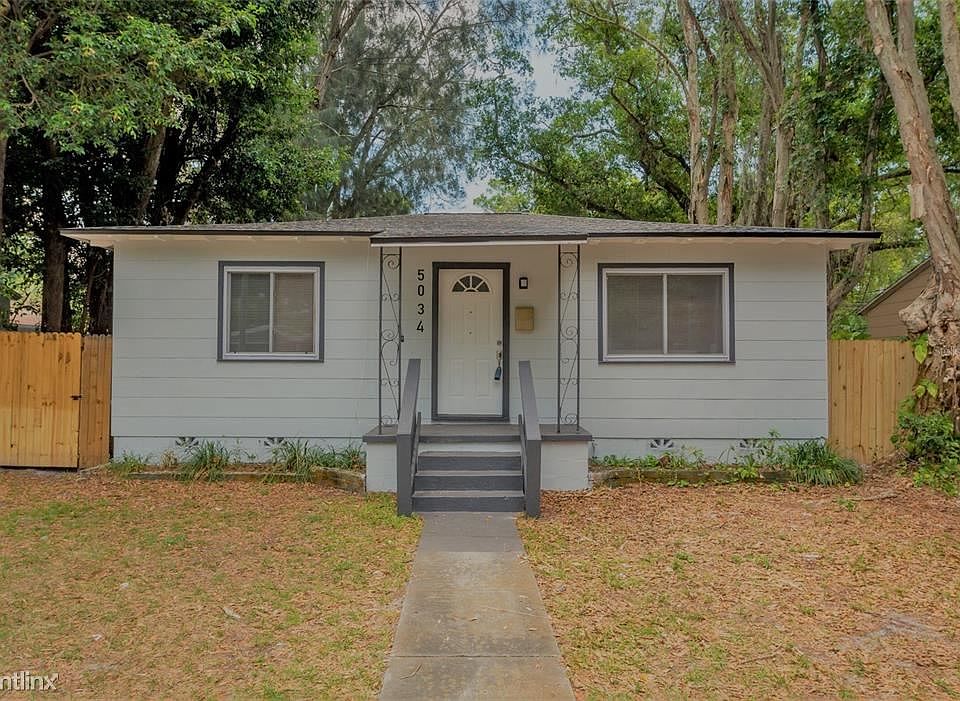 1st image of 5034R 4th Ave S