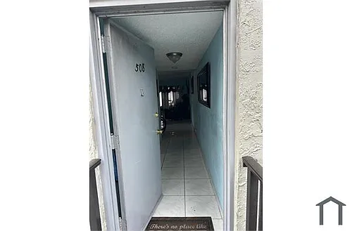 305 W 68th St Photo 1