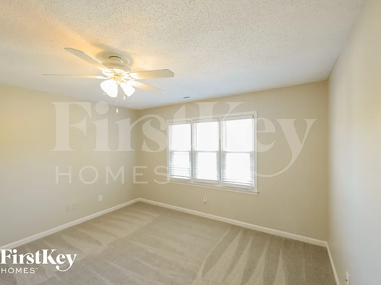 135 Grande View Ln — Photo 12