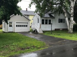 21 Chestnut St, Hatfield, MA 01038