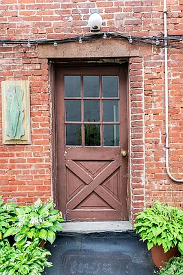 Rented by Compass | media 10