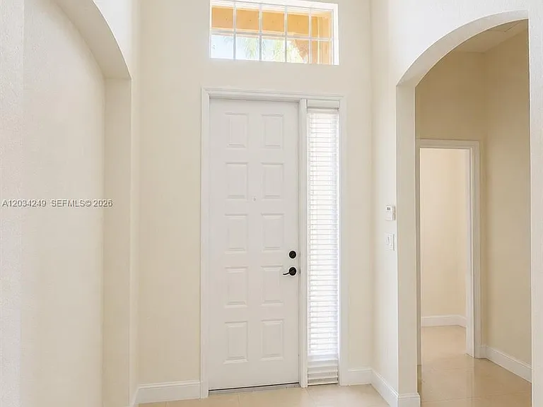 4463 Rainbow Ave — Photo 3