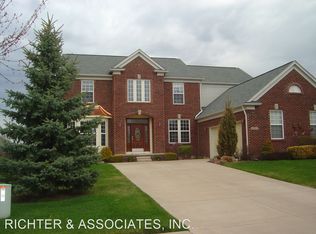 16362 Johnson Creek Dr, Northville, MI 48168