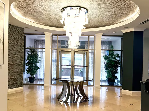 12001 Market St APT 167, Reston, VA 20190