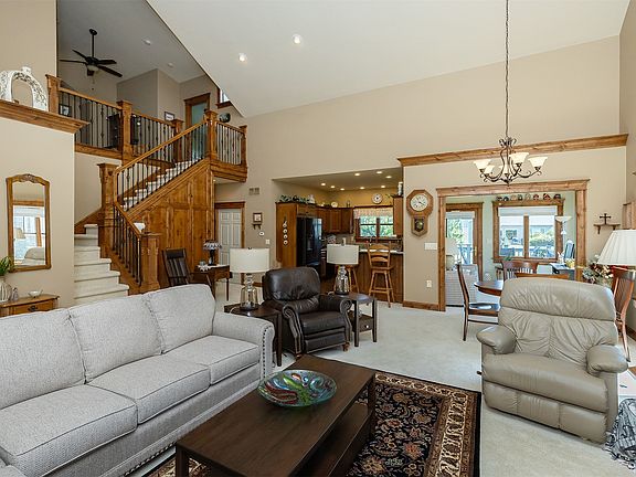 5th image of 1665 SE Holiday Crest Cir
