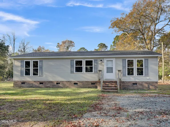 270 Williams Store Road, Hampstead, NC 28443