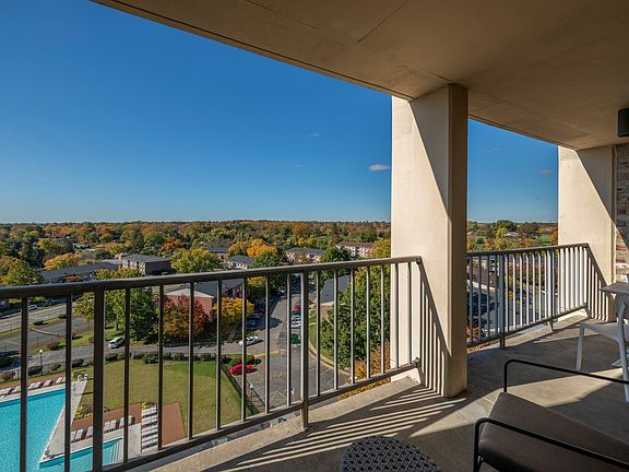 Large Private Balconies in Most Homes!