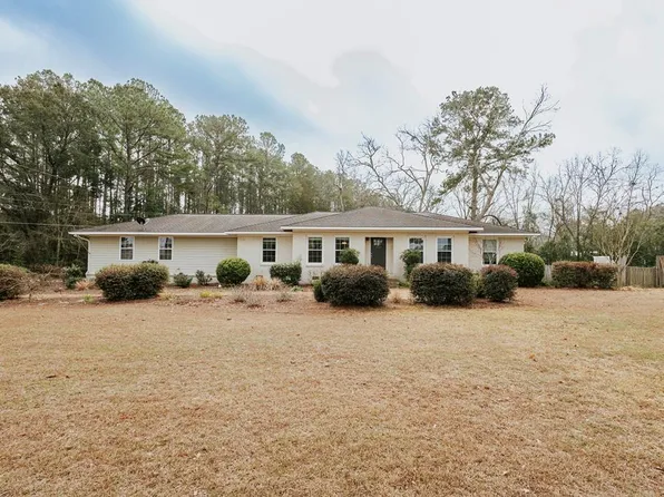 390 Crabapple Dr, Thomasville, GA 31757