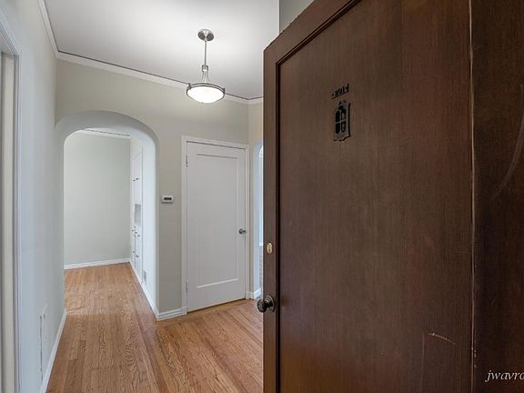5th image of 5050 Fulton St #201
