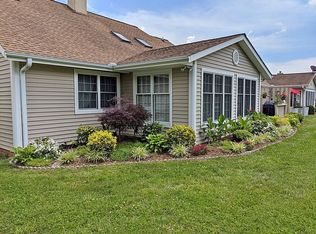 1014 Saddlebrook Dr, Hendersonville, NC 28739