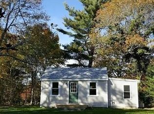 27A Park St, Mattapoisett, MA 02739