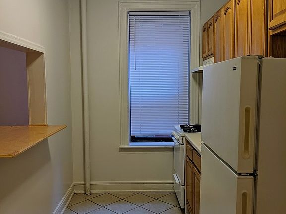 3rd image of 28-05 23rd St #1EE