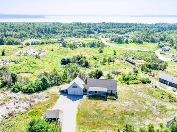 10 Serenity Lane, Searsport, ME 04974