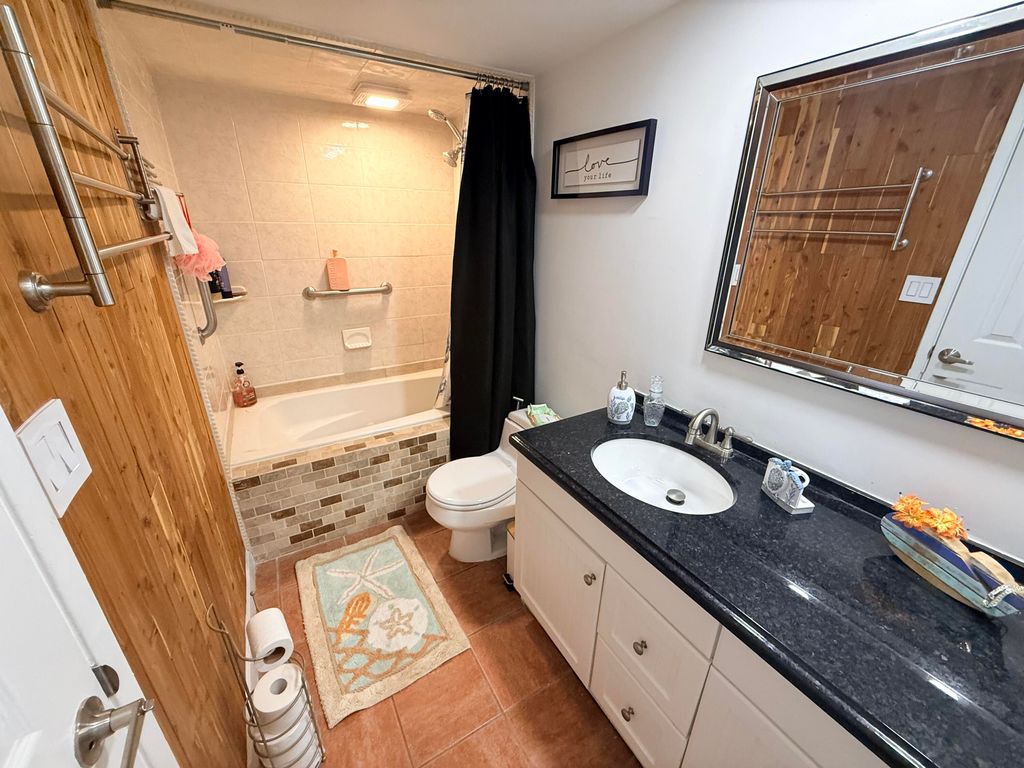 2601 S Course Dr APT 104, photo 9