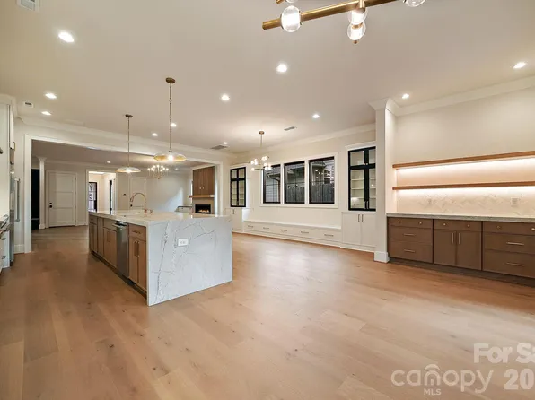 21617 Rio Oro Dr, Cornelius, NC 28031