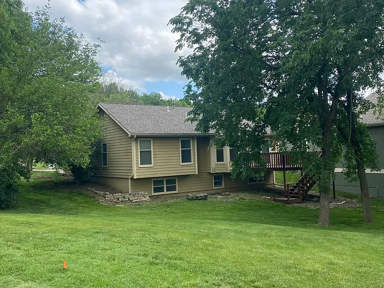 1501 Medinah Rd — Photo 27