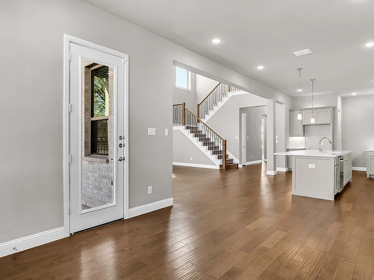 11706 Mikaela Dr — Photo 14