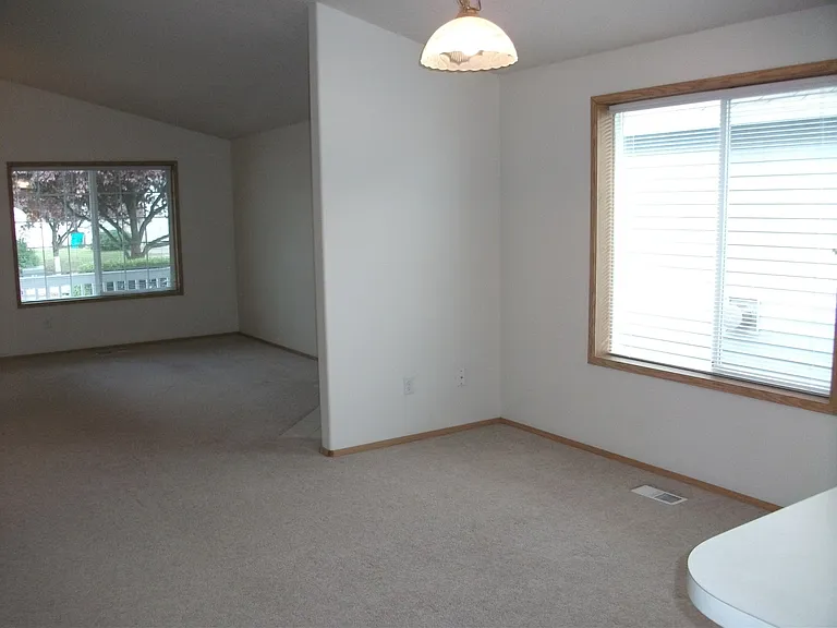 16405 NE 9th Way #A-B — Photo 6